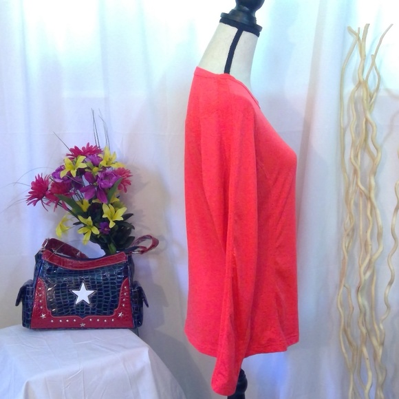 EUC Danskin Top - Picture 2 of 5